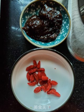黑糖玫瑰花杞子茶的做法步骤：4
