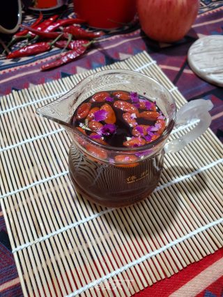 黑糖玫瑰花杞子茶的做法步骤：9