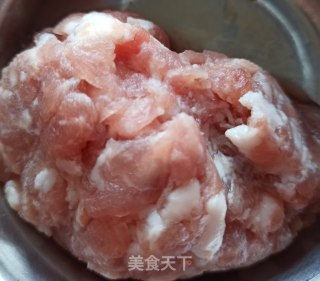 韭黄肉春卷的做法步骤：2