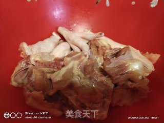 芋头炖鸡的做法步骤：2