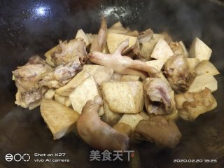 芋头炖鸡的做法步骤：3