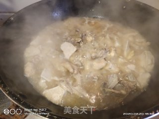 芋头炖鸡的做法步骤：6