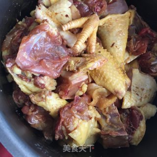 姬松茸煲鸡的做法步骤：4