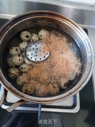 鹌鹑蛋珍珠丸子的做法步骤：3