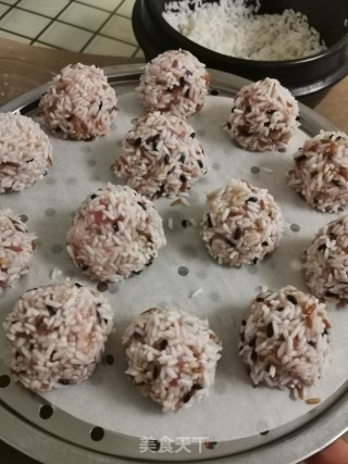 鹌鹑蛋珍珠丸子的做法步骤：17