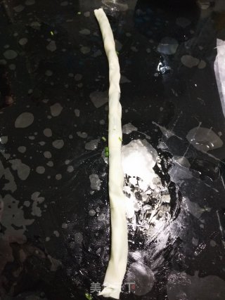 手抓饼（馄饨皮版）的做法步骤：3