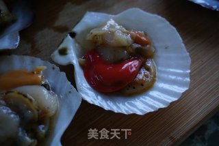 蒜蓉粉丝虾夷贝的做法步骤：1