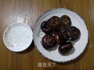 冰糖荸荠的做法步骤：1