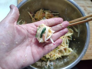萝卜丝丸子的做法步骤：7