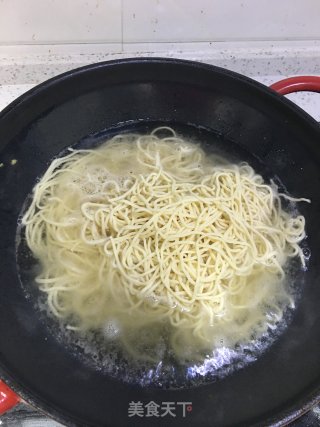 葱油拌面的做法步骤：5