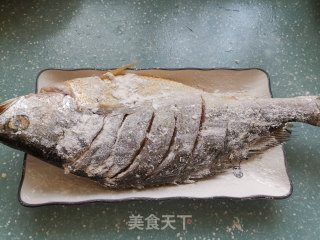 煎黄鱼的做法步骤：3