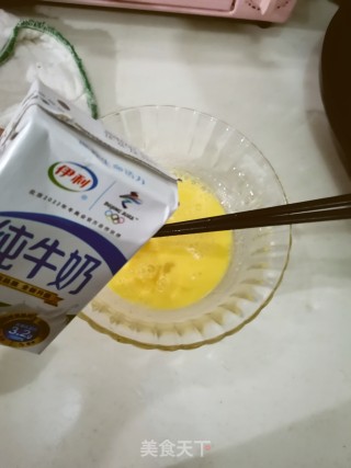 蛋包饭的做法步骤：1