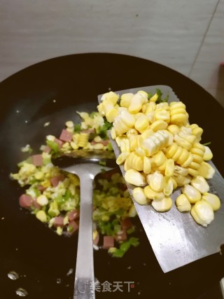蛋包饭的做法步骤：7