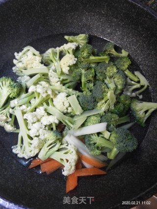 素炒双花的做法步骤：2