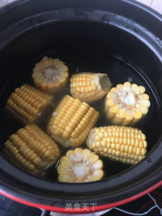菠萝煮水果玉米的做法步骤：6