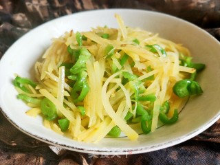 土豆丝炒青椒的做法步骤：10