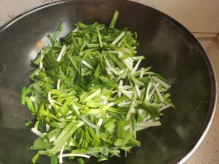 虾皮炒韭菜的做法步骤：5
