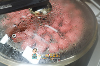 9个月以上辅食迷你肉松夹心馒头的做法步骤：9