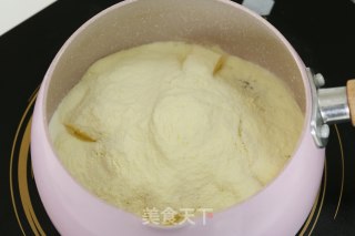 海盐太妃糖的做法步骤：1