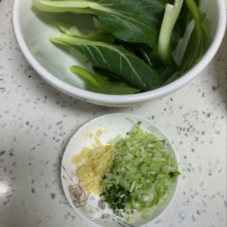 油泼面的做法步骤：3