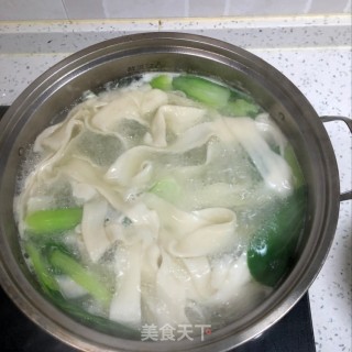 油泼面的做法步骤：4