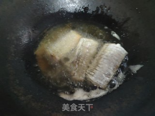 红烧带鱼的做法步骤：4