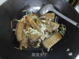 红烧带鱼的做法步骤：10