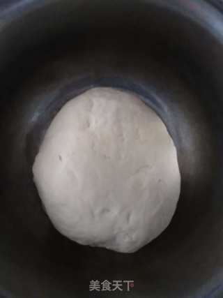 红糖芝麻饼的做法步骤：1