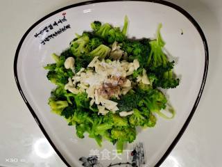油泼蒜蓉西蓝花的做法步骤：4