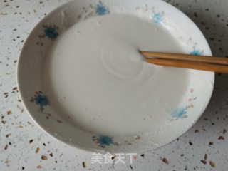 馿打滚，老北京的特色点心，疫情期间出不了门，那就吃点北京的小吃，满足下呗的做法步骤：2