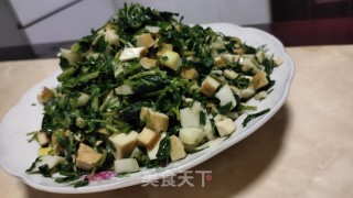 马兰头炒香干笋丁的做法步骤：9