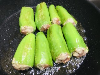 虎皮青椒酿肉的做法步骤：3