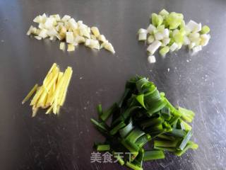 糖醋比目鱼的做法步骤：3