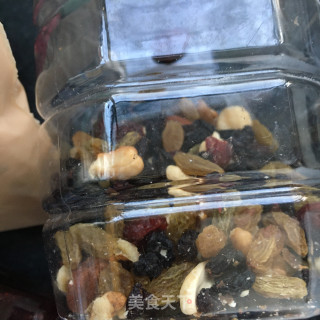 双果炭烧酸奶碗的做法步骤：1