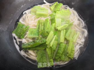 莴笋叶汤面的做法步骤：4