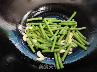 豆角炒土豆的做法步骤：5