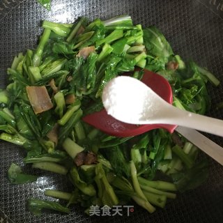 腊肉炒菜苔的做法步骤：5