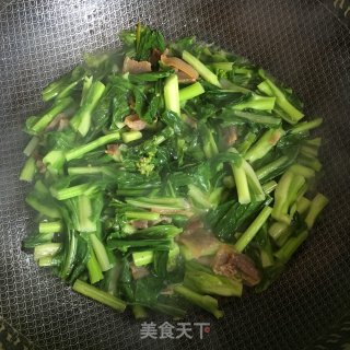 腊肉炒菜苔的做法步骤：8