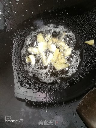 洋葱豆腐干炒鸡蛋的做法步骤：3