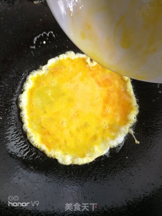 洋葱豆腐干炒鸡蛋的做法步骤：7