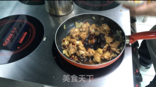 酱香黄焖鸡的做法步骤：5