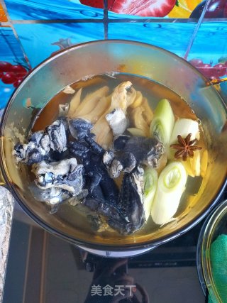 枸杞干蘑菇乌鸡汤的做法步骤：8