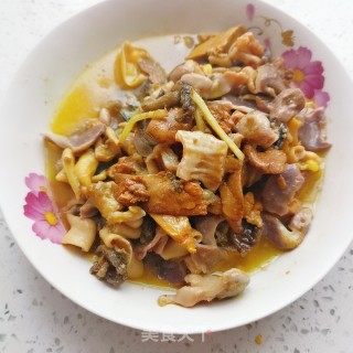 芹菜炒鸡杂的做法步骤：5