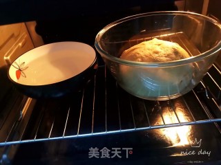 电饭锅蒸面包的做法步骤：6