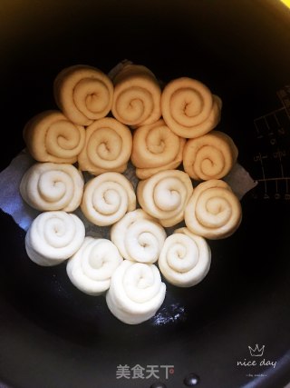 电饭锅蒸面包的做法步骤：16