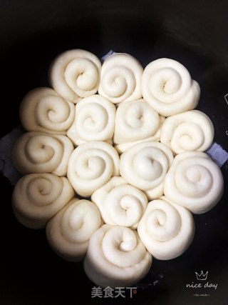 电饭锅蒸面包的做法步骤：17