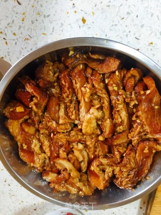 梅菜扣肉的做法步骤：7