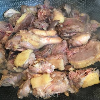 啤酒红烧老鸭的做法步骤：3