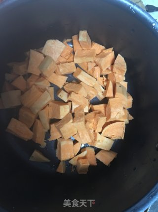 红薯红枣粥的做法步骤：2