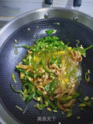 尖椒肉丝酱豆角的做法步骤：7